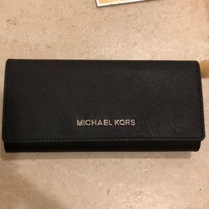 Michael Kors Black Jet Set Travel Wallet